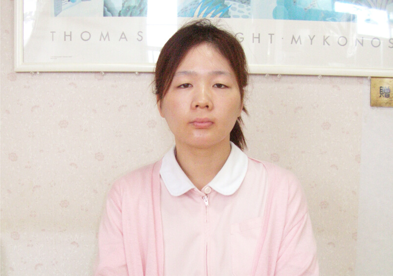 山本 奈美子